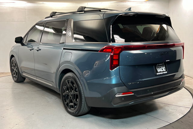 Used 2025 Kia Carnival SX FWD image 3