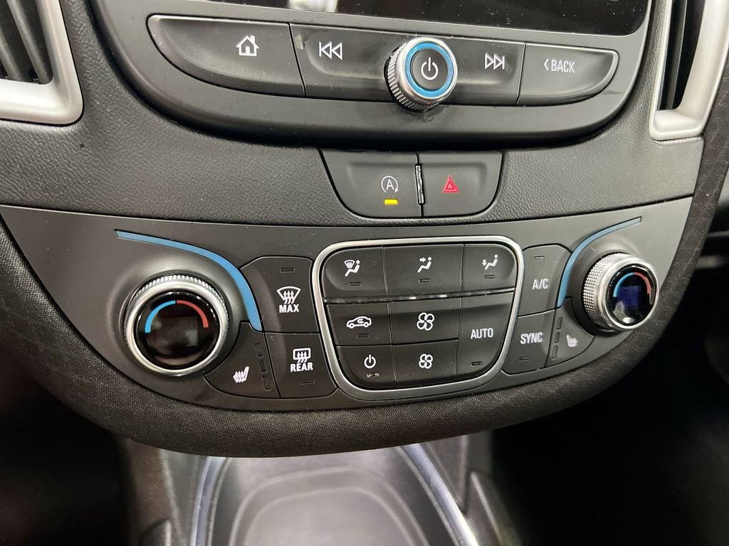 Used 2025 Chevrolet Malibu LT image 16