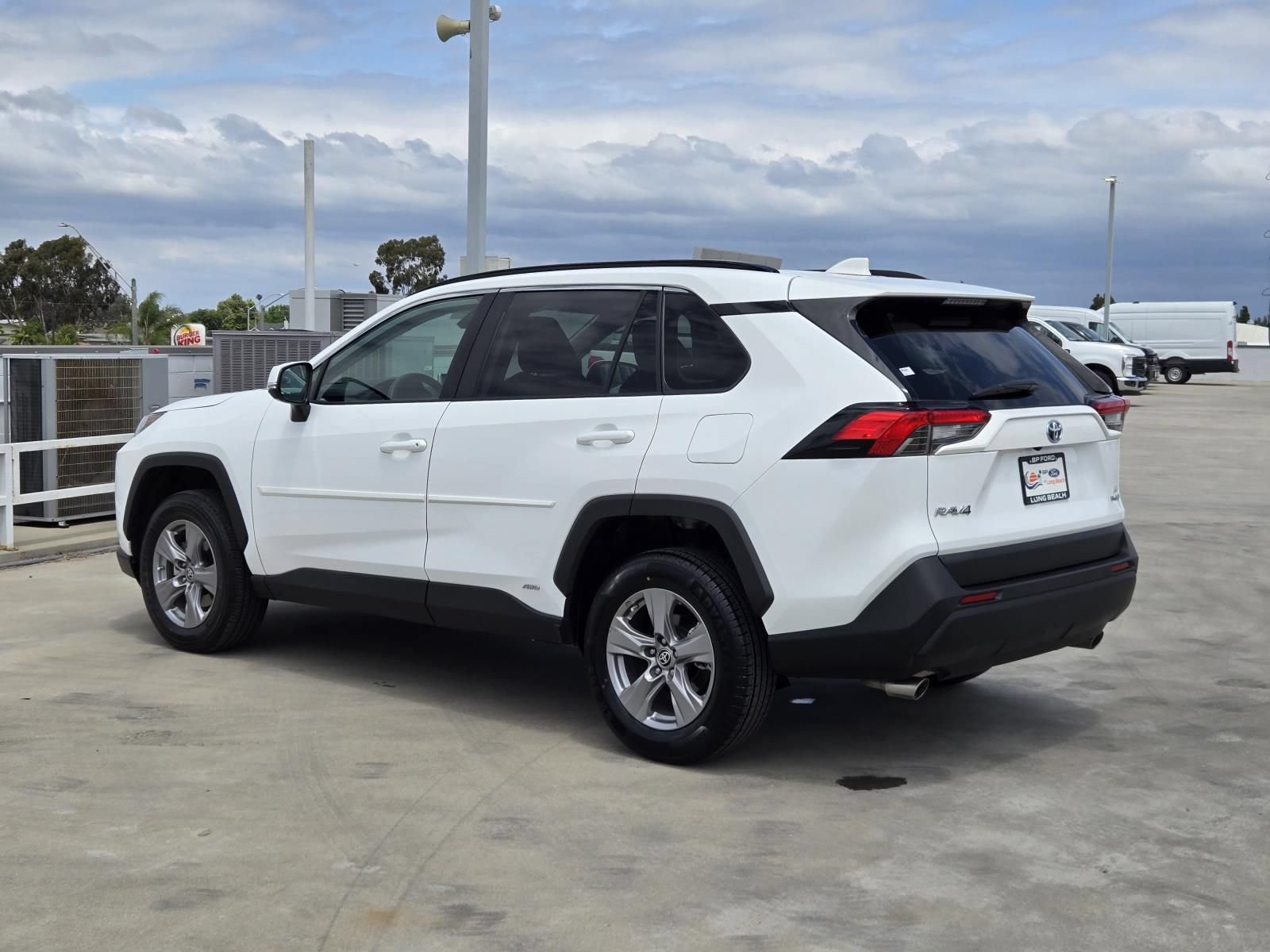 Used 2024 Toyota RAV4 LE AWD/4WD image 6