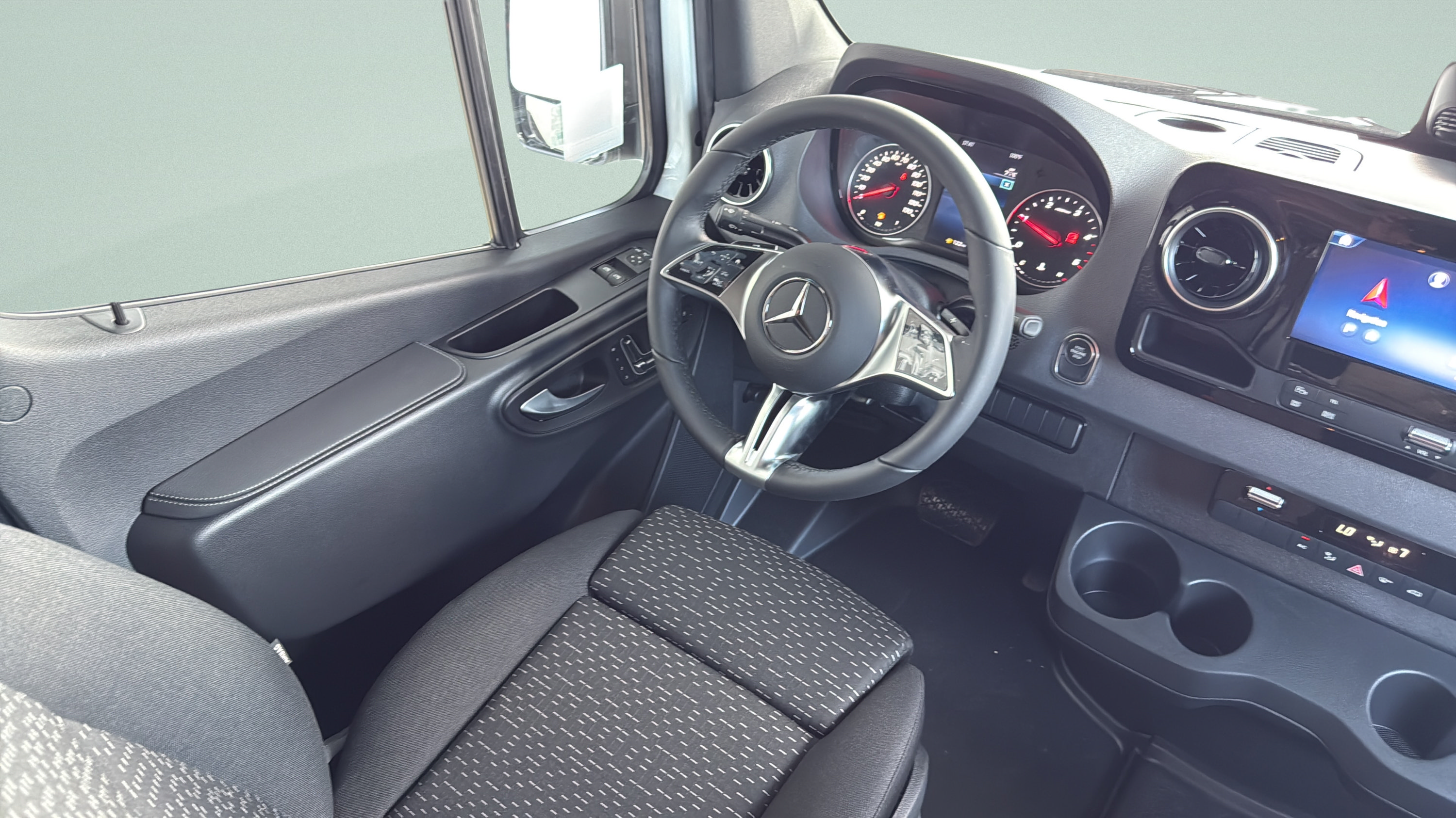 New 2026 Mercedes-Benz Sprinter 2500 image 19