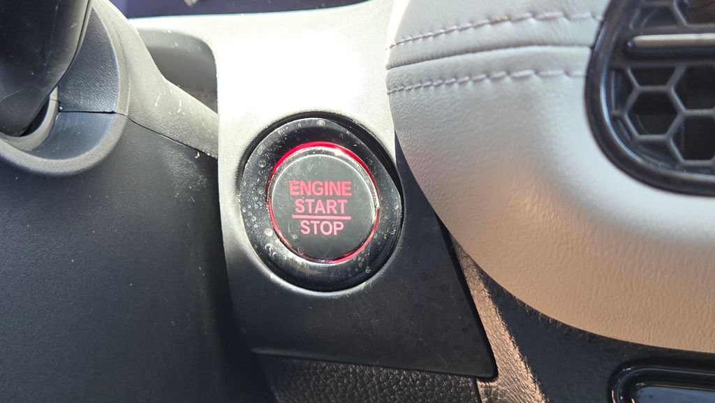 Used 2025 Honda HR-V LX image 20