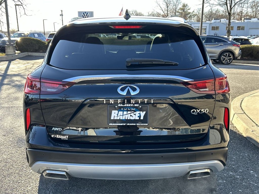 Certified 2024 INFINITI QX50 Luxe image 26