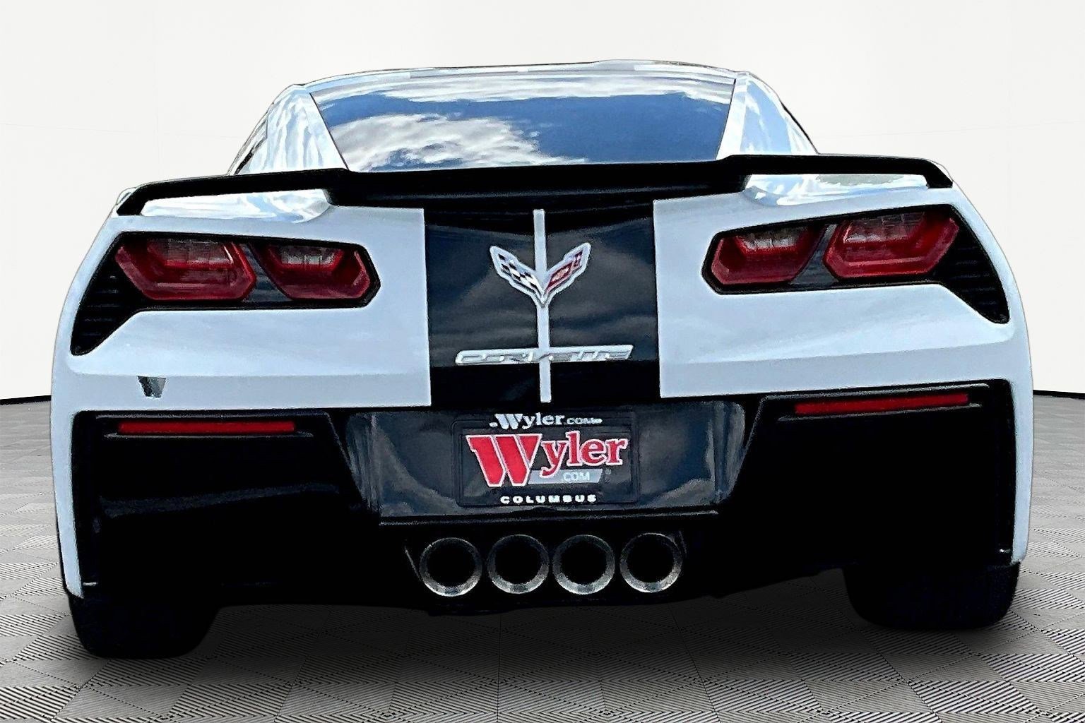 Used 2015 Chevrolet Corvette Stingray Coupe w/ 3LT Preferred Equipment Group image 5