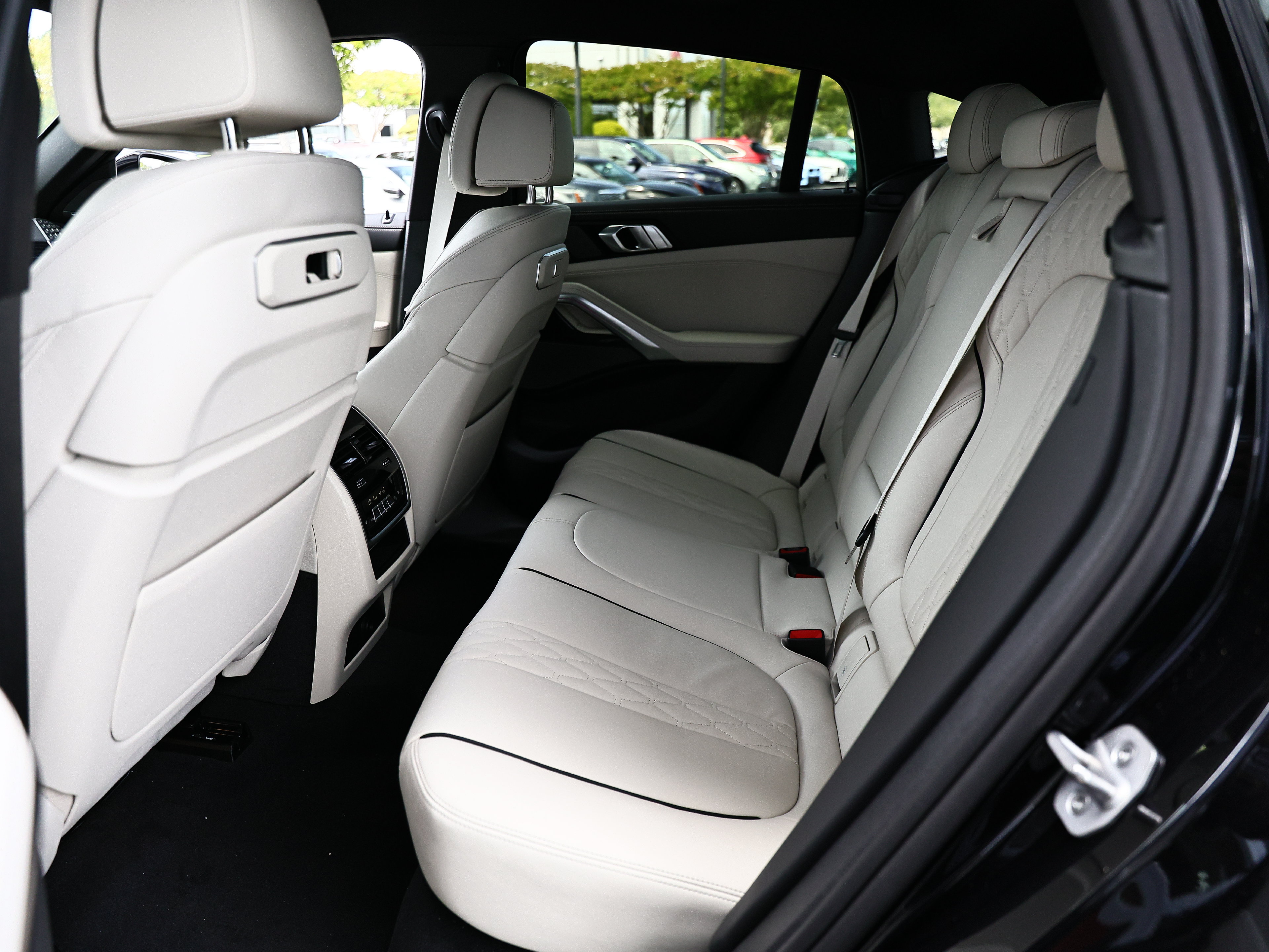 New 2027 BMW X6 xDrive40i AWD/4WD image 26