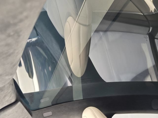 Used 2022 Tesla Model S AWD/4WD image 19