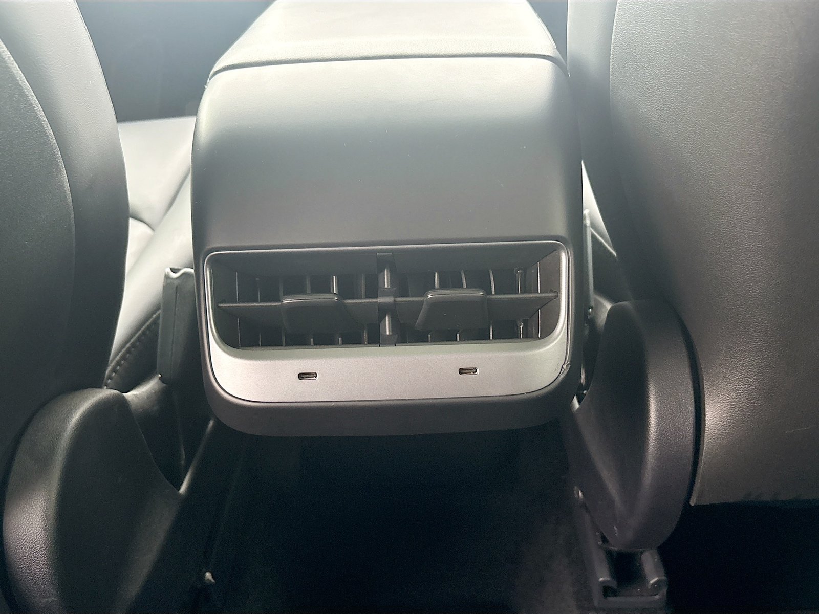 Used 2025 Tesla Model Y Long Range RWD image 24
