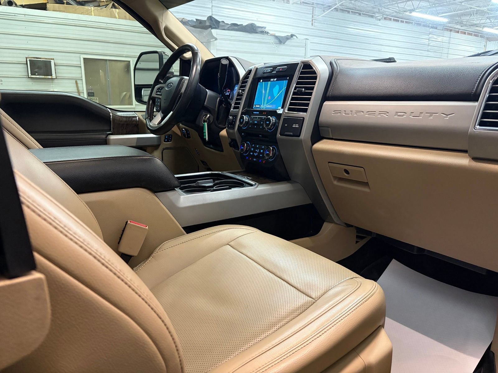 Used 2017 Ford F250 Lariat w/ Chrome Package AWD/4WD image 28