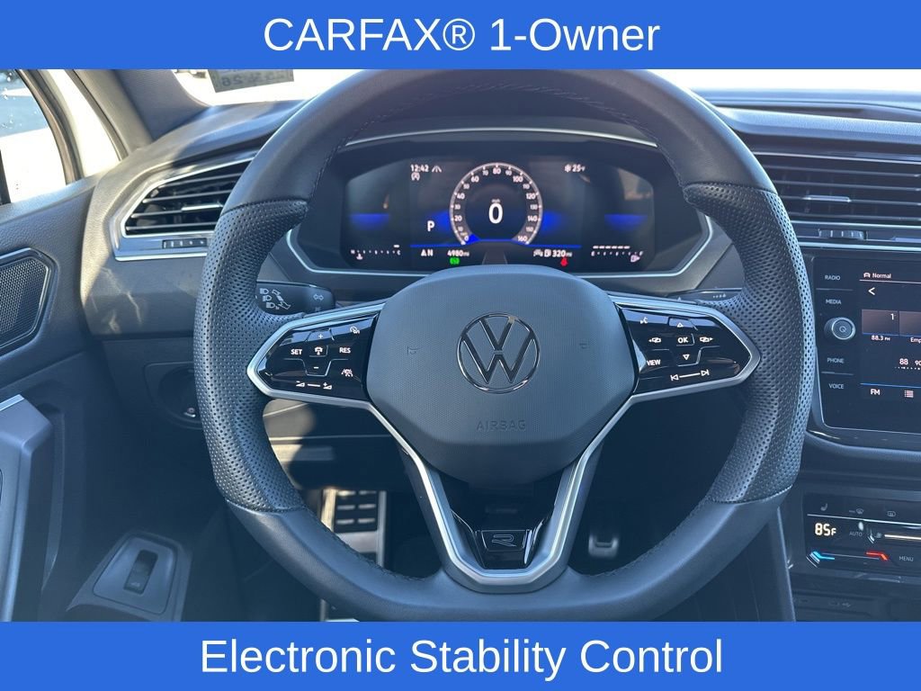 Used 2024 Volkswagen Tiguan SE R-Line image 20