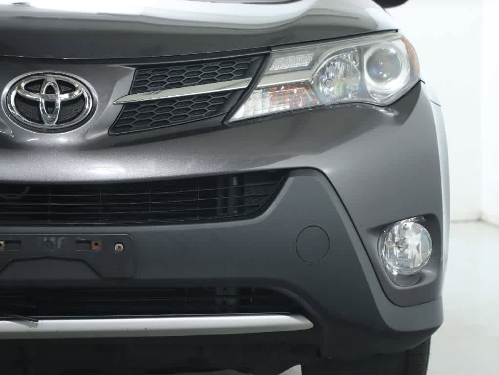 Used 2014 Toyota RAV4 Limited w/ Technology Package AWD/4WD image 7