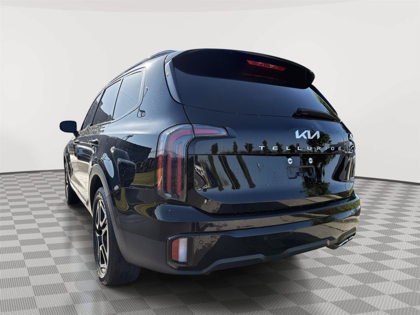 Used 2024 Kia Telluride SX X-Line AWD/4WD image 3