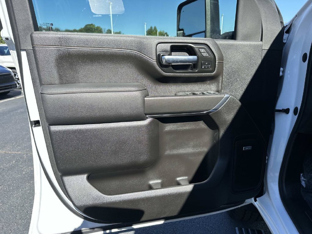 Used 2022 GMC Sierra 2500 AT4 w/ AT4 Preferred Package AWD/4WD image 18