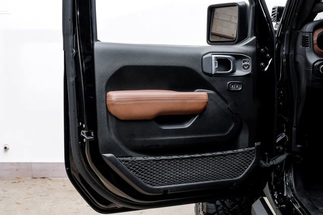 Used 2025 Jeep Gladiator Rubicon w/ Safety Group AWD/4WD image 95