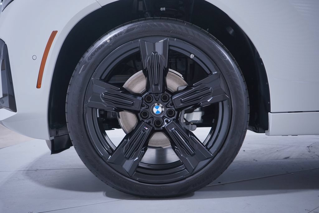 Used 2026 BMW X3 xDrive30i w/ M Sport Package AWD/4WD image 2