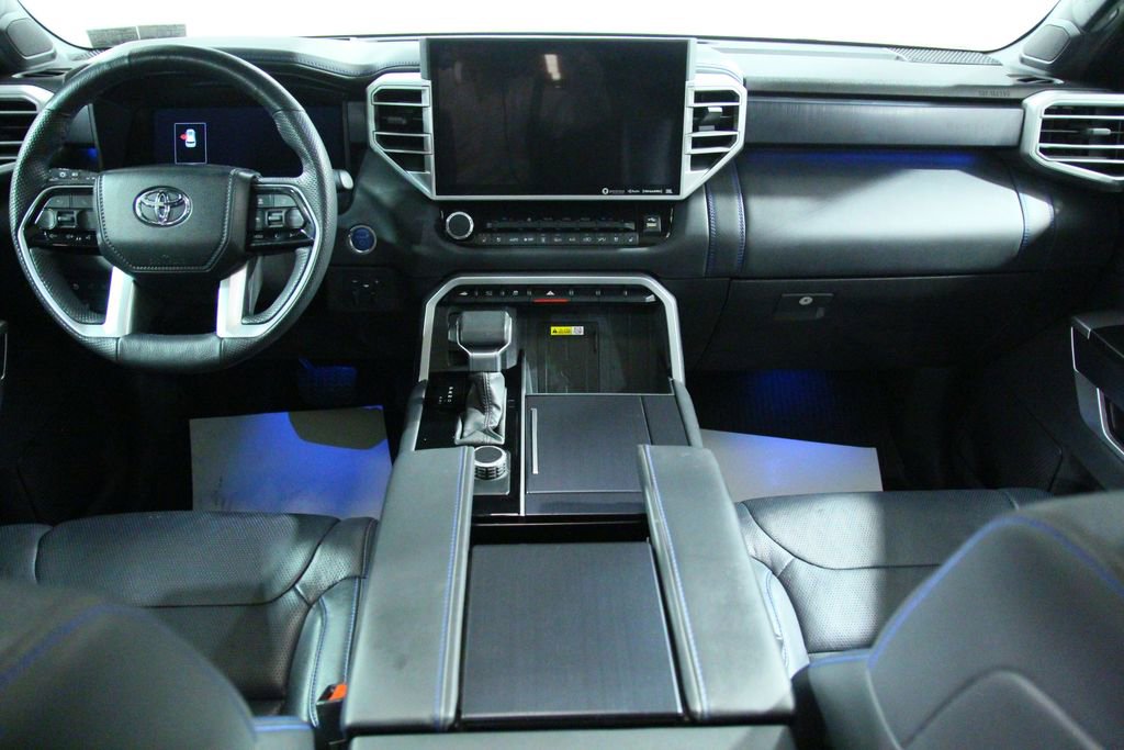 Used 2024 Toyota Sequoia Platinum AWD/4WD image 18