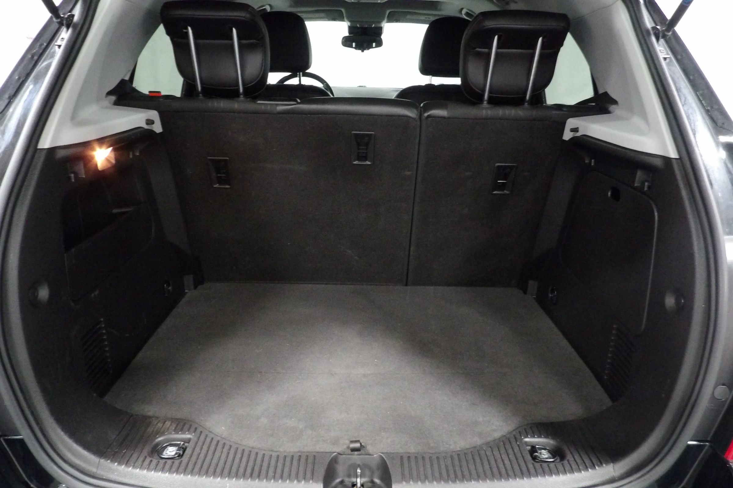 Used 2019 Chevrolet Trax LT w/ Sun & Sound Package AWD/4WD image 7