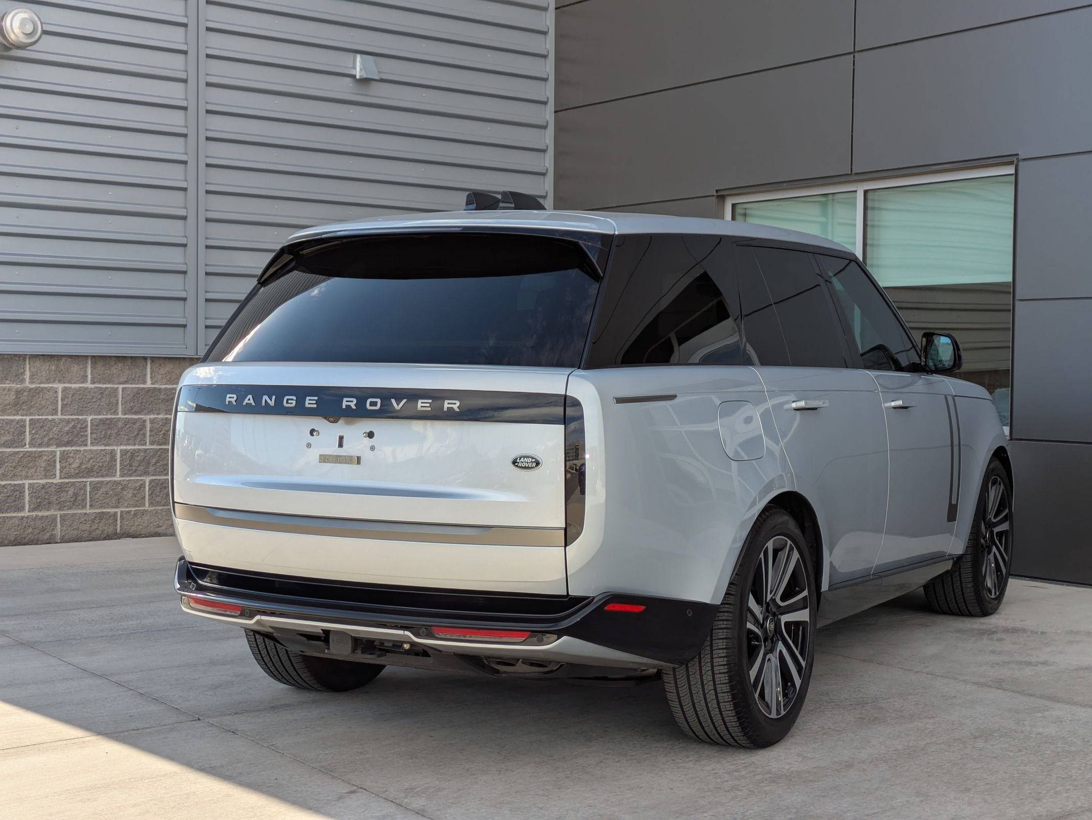 Certified 2023 Land Rover Range Rover SE image 7