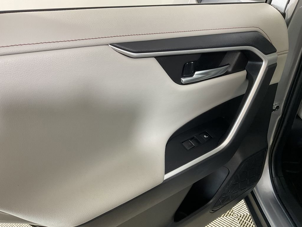 Certified 2022 Toyota RAV4 Limited image 20