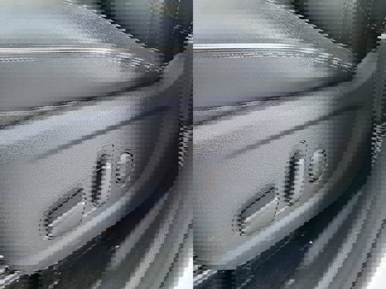 Certified 2021 Hyundai Santa Fe SEL Premium image 12