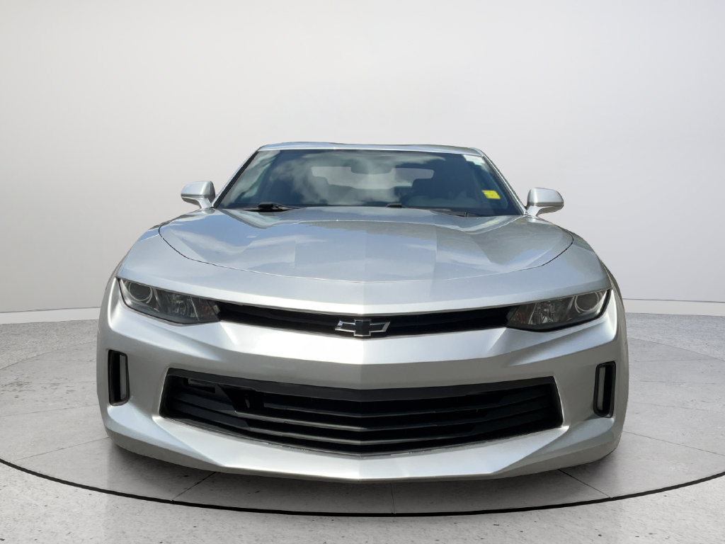 Certified 2018 Chevrolet Camaro LT RWD image 3