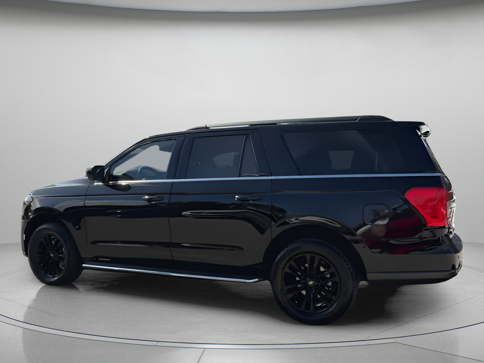 Certified 2022 Ford Expedition Max XLT image 19