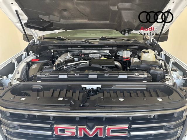Used 2021 GMC Sierra 3500 AT4 w/ AT4 Premium Plus Package image 4