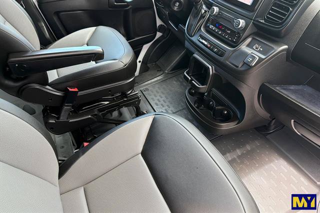 Used 2026 RAM ProMaster 2500 w/ Convenience Group FWD image 19