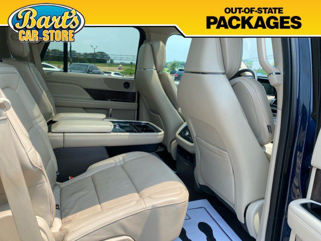 Used 2019 Lincoln Navigator Reserve AWD/4WD image 12