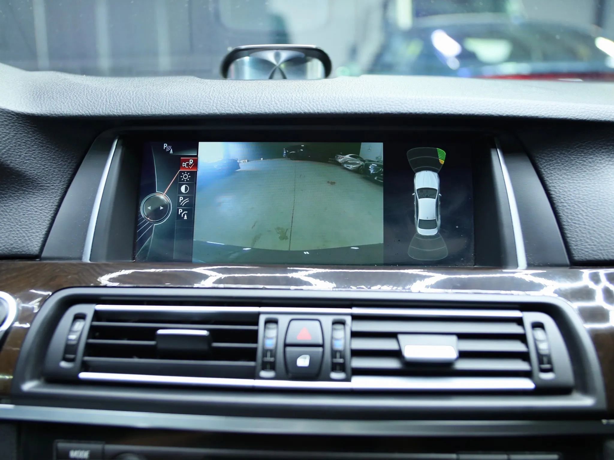 Used 2014 BMW M5 image 36