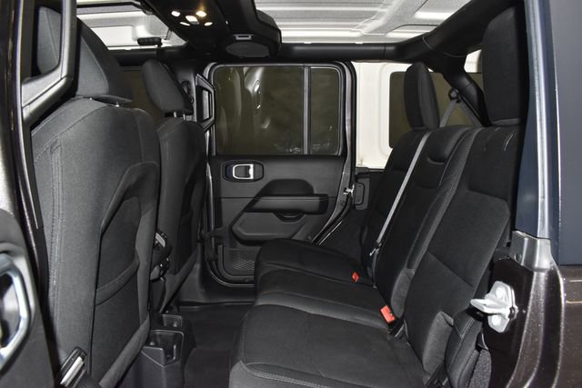 Used 2021 Jeep Wrangler Unlimited Sahara AWD/4WD image 26
