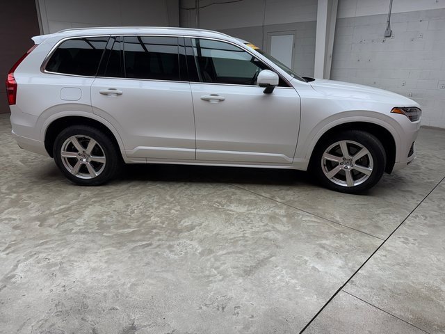 Used 2020 Volvo XC90 T6 Momentum image 7