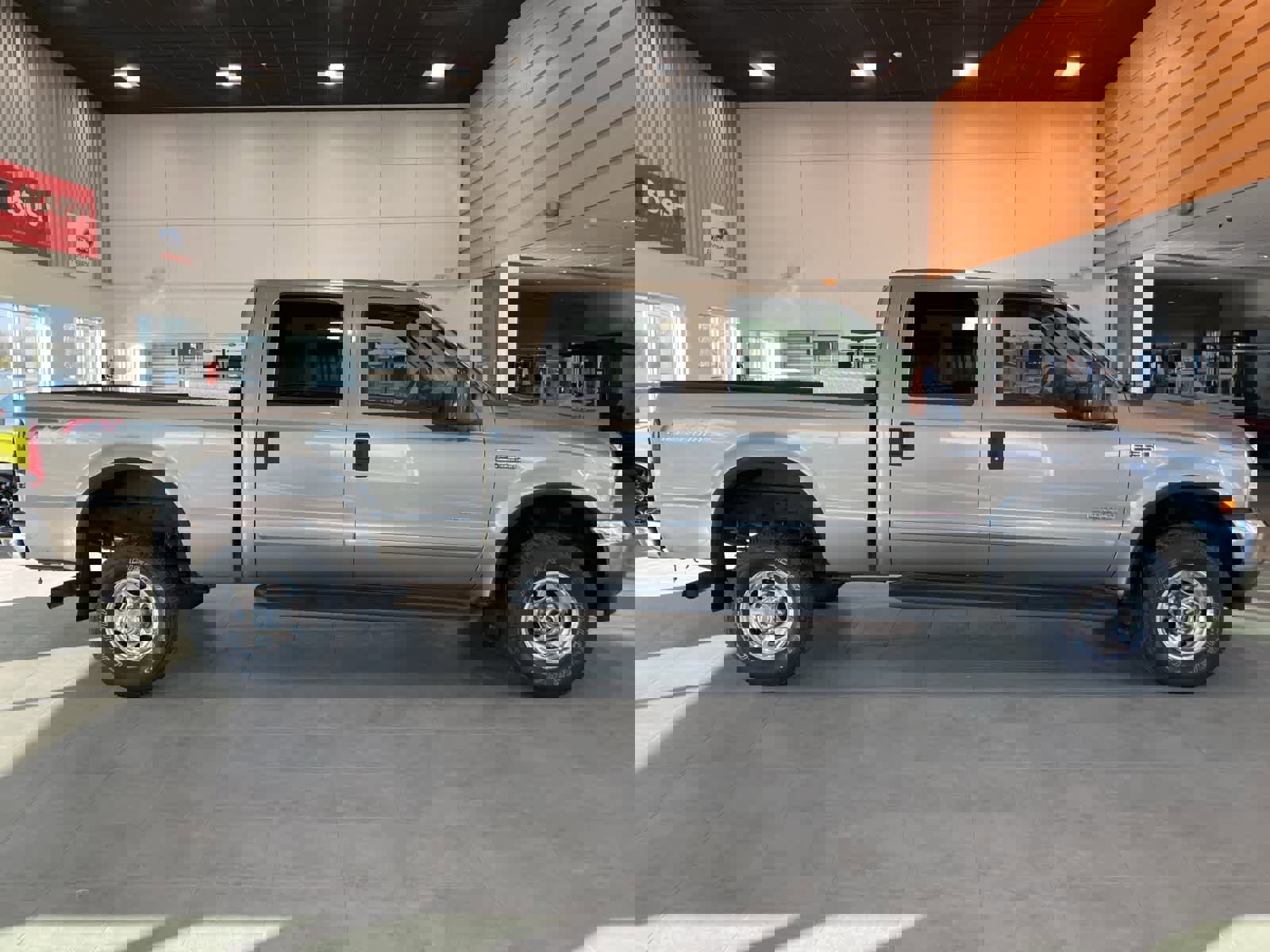 Used 2003 Ford F350 4x4 Crew Cab Super Duty image 4