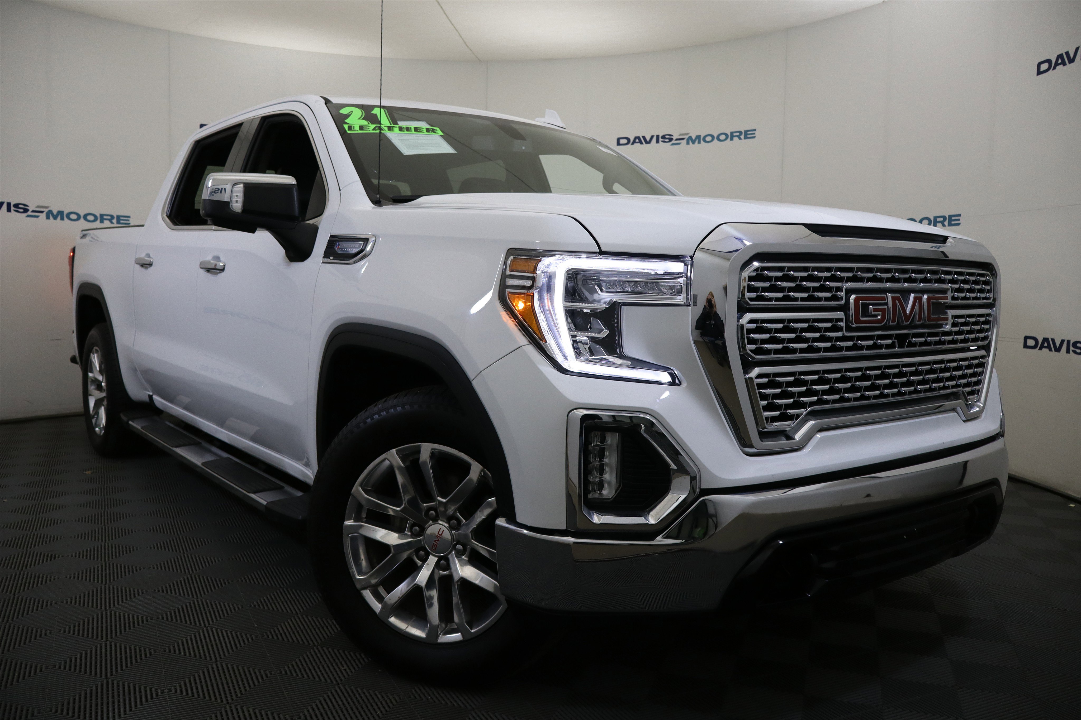 Used 2021 GMC Sierra 1500 SLT image 36