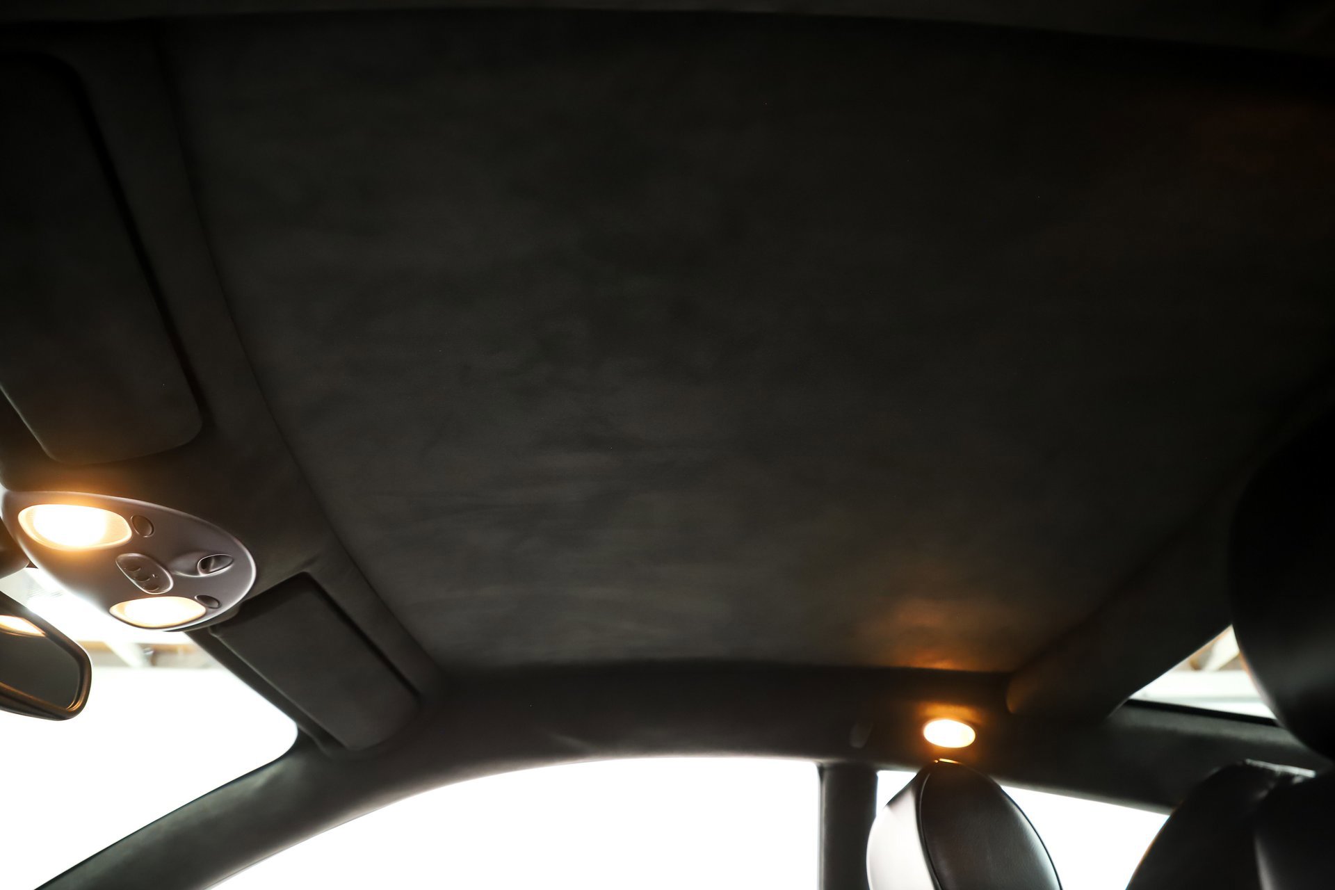 Used 2003 Aston Martin Vanquish image 38