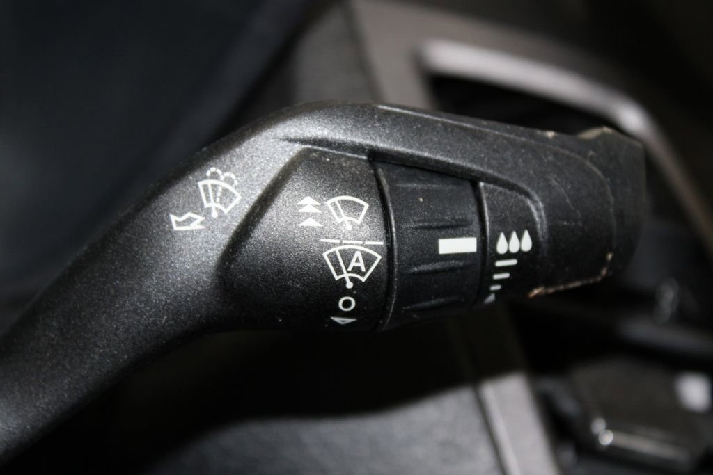 Used 2022 Ford Transit Connect XL image 36