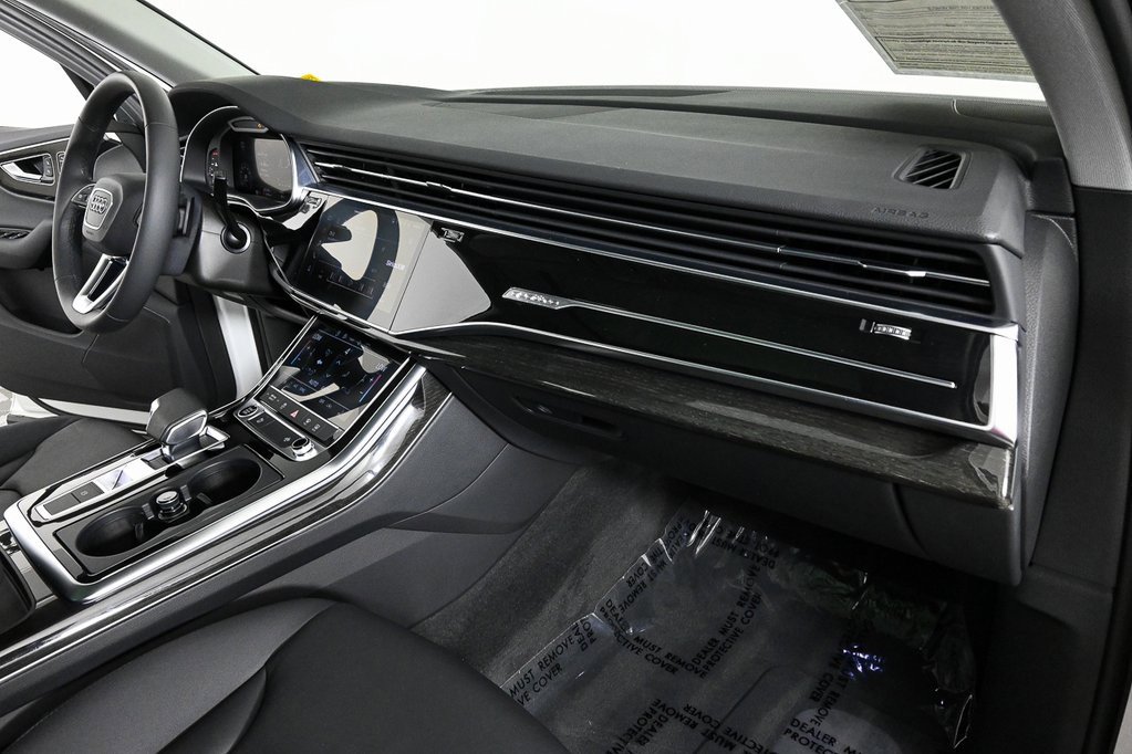 Used 2022 Audi Q7 3.0T Premium image 24