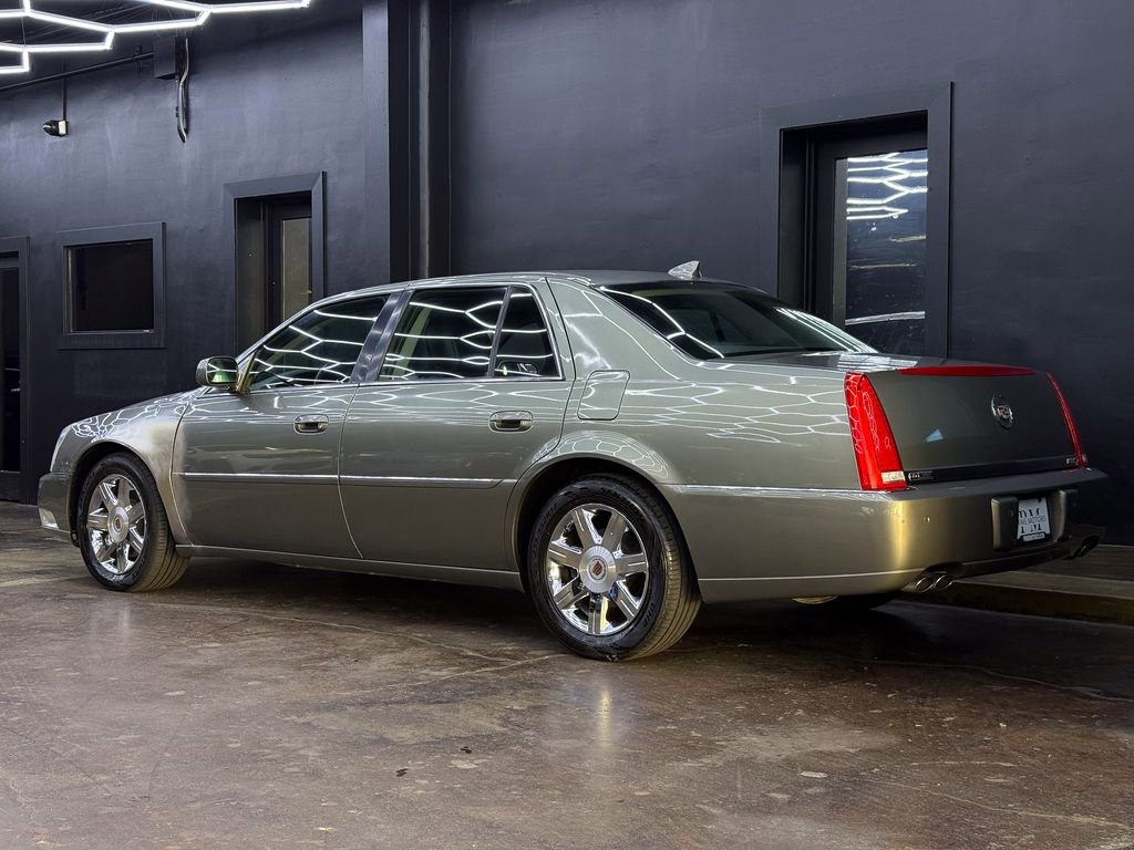 Used 2010 Cadillac DTS Premium FWD image 7