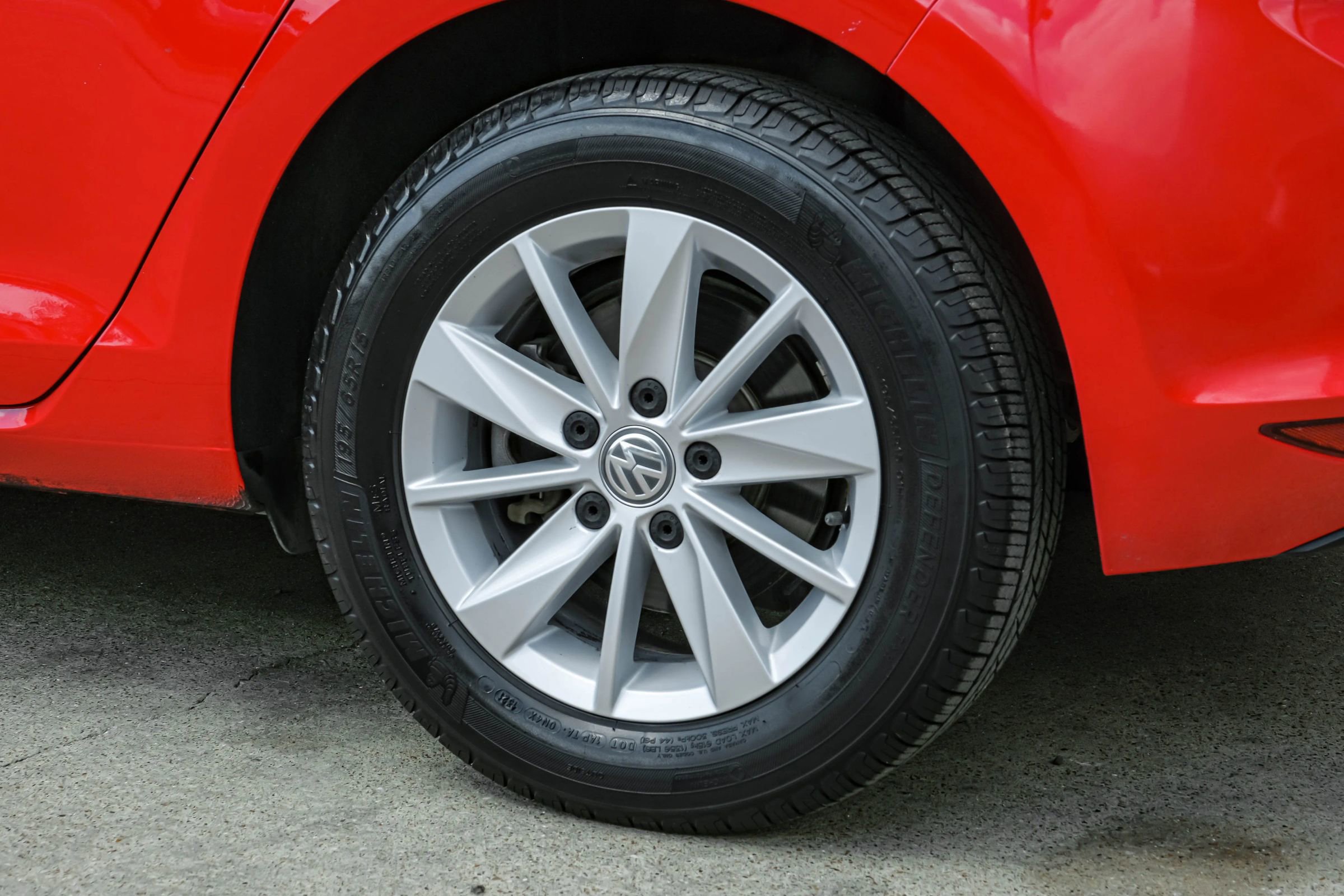 Used 2015 Volkswagen Golf SE image 49