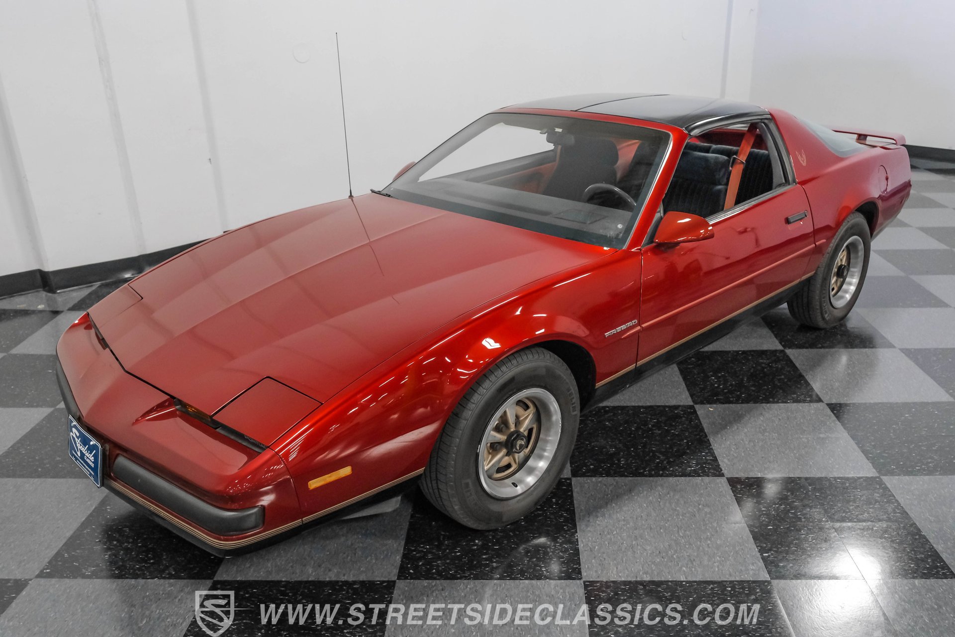 Used 1987 Pontiac Firebird Coupe image 33