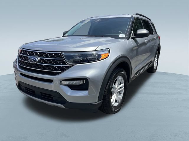 Used 2023 Ford Explorer XLT w/ Equipment Group 202A AWD/4WD image 9