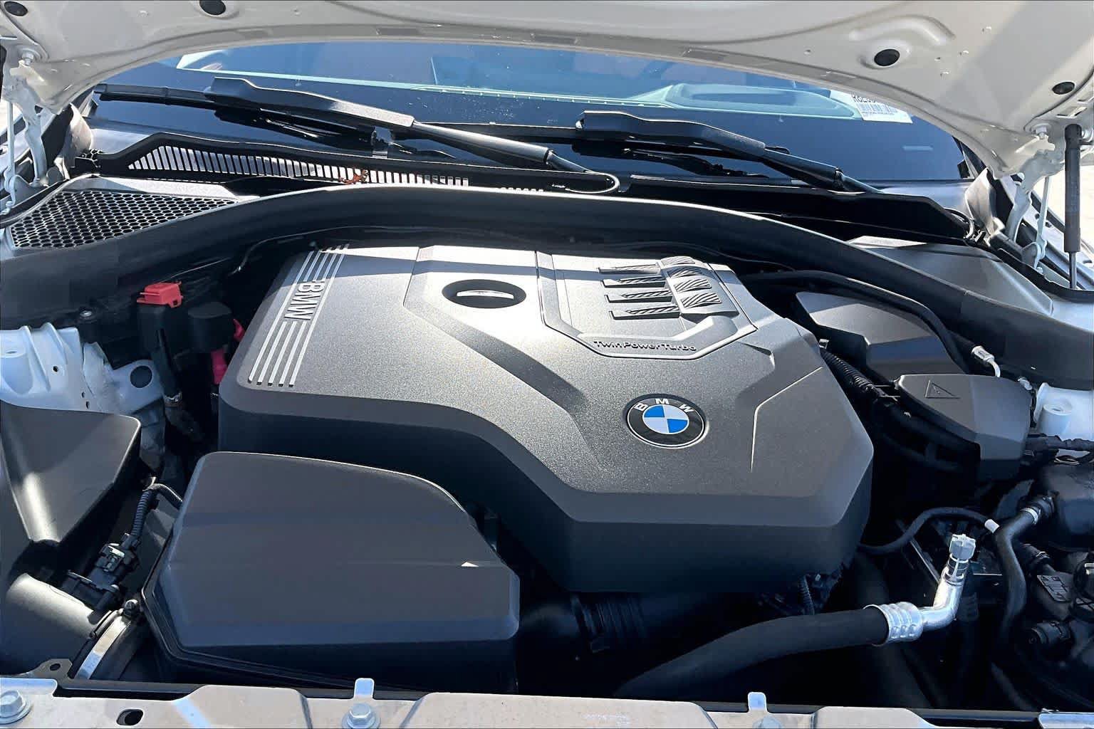 Used 2024 BMW 230i Coupe w/ Premium Package RWD image 27