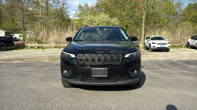 Used 2019 Jeep Cherokee Limited w/ Trailer Tow Group AWD/4WD image 3