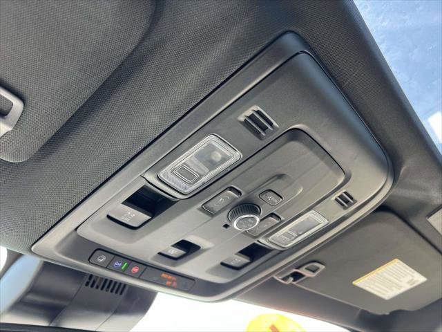 Used 2025 Chevrolet Suburban RST w/ Comfort Package image 35