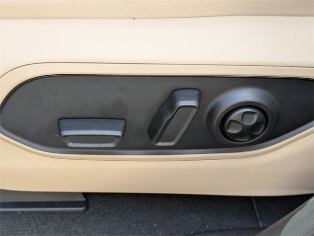 New 2025 Jeep Grand Cherokee Limited w/ Luxury Tech Group II image 21