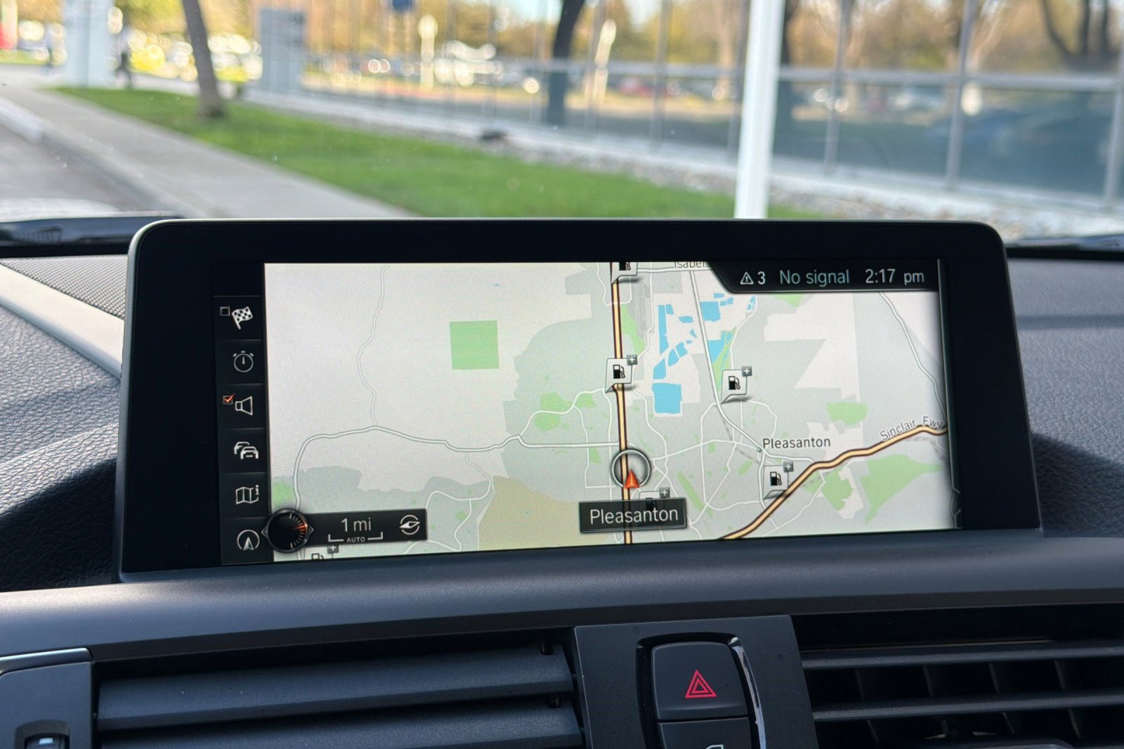 Used 2017 BMW M2 image 25