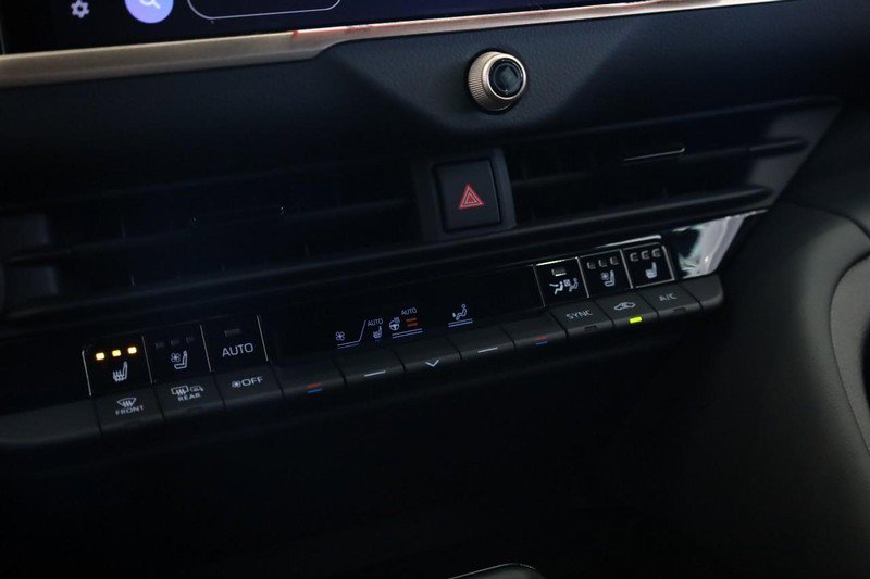 New 2026 Toyota Crown Platinum image 14