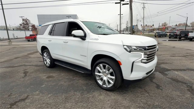 Used 2024 Chevrolet Tahoe High Country image 2