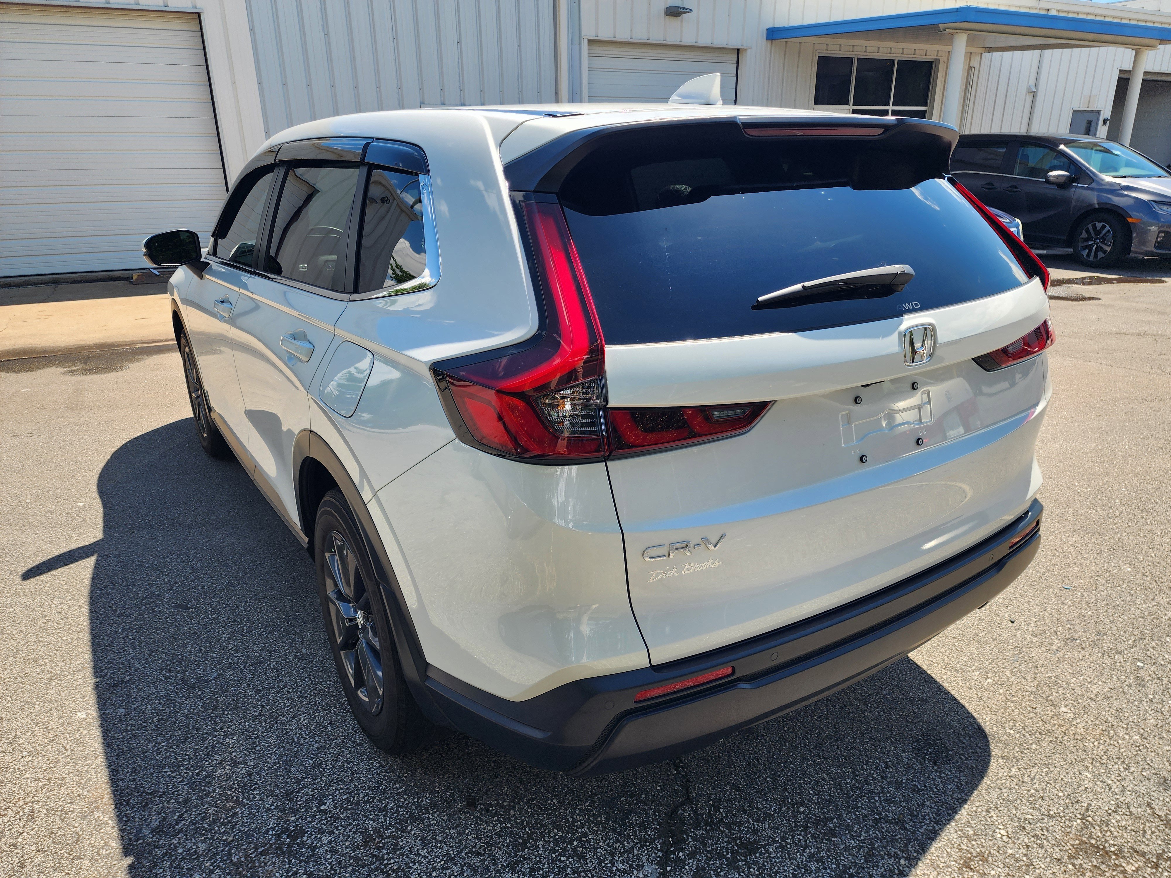 Used 2026 Honda CR-V EX-L image 7