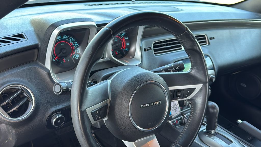 Used 2010 Chevrolet Camaro SS image 21