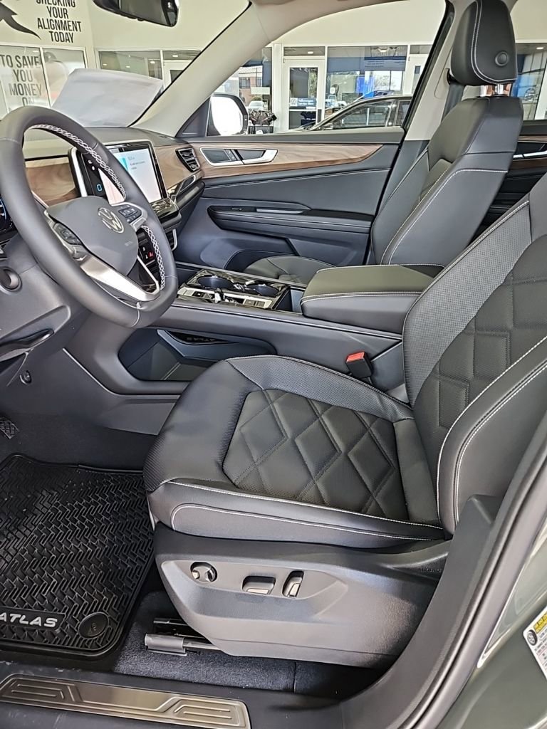 New 2026 Volkswagen Atlas SE image 31