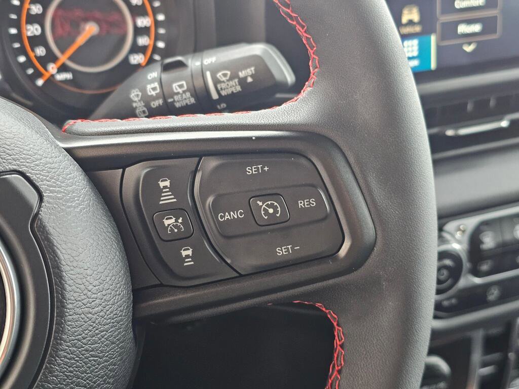 Used 2024 Jeep Wrangler Unlimited Rubicon w/ Safety Group AWD/4WD image 29